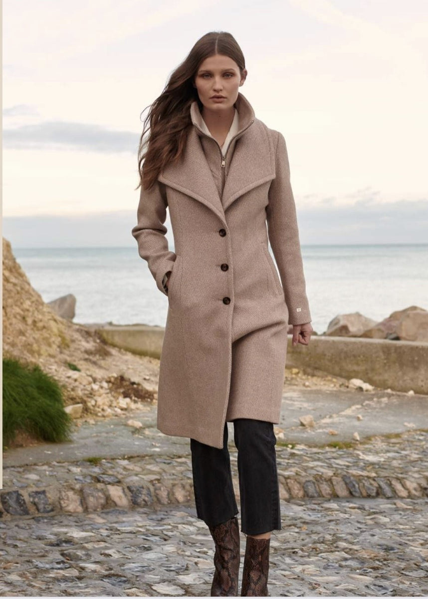 kunut wool midi coat-