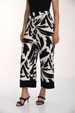 Black white print 3/4 length  pant-266310
