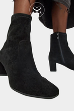 faux suede bootie-25354-23-044