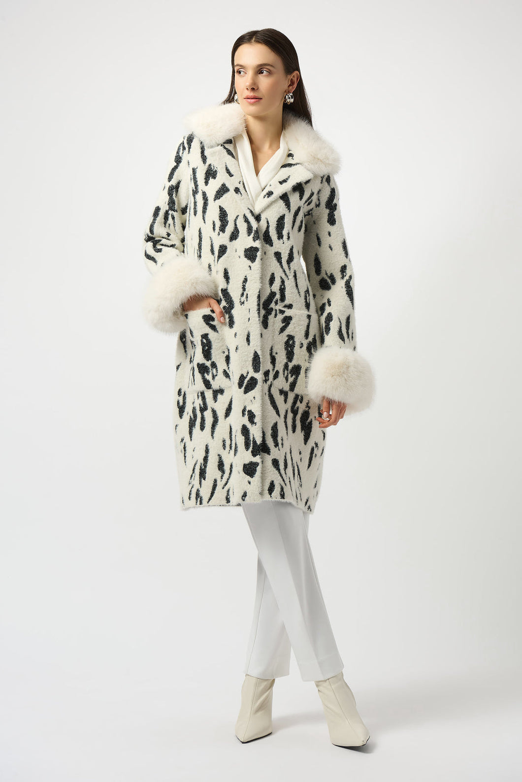 Plush coat with removable faux fur -253904