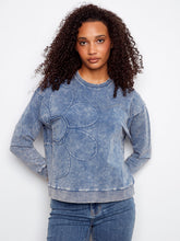 long sl top w flower applique-C1417