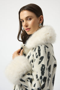 Plush coat with removable faux fur -253904