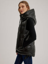 Quilted hi/lo quilted best with Sherpa lined hood -K534CRO-213