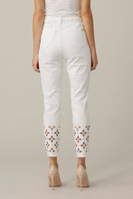 White ankle jean with cut out detail hem -221945
