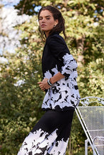 Border print boyfriend jacket-221133