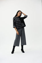 plaid/check top with pocket-224101