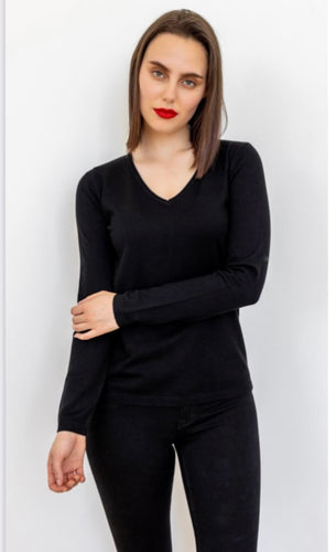 classic vneck pullover-1652