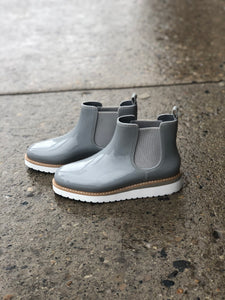 Waterproof rain boot