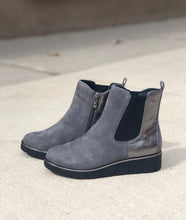grey suede wedge boot - 25339