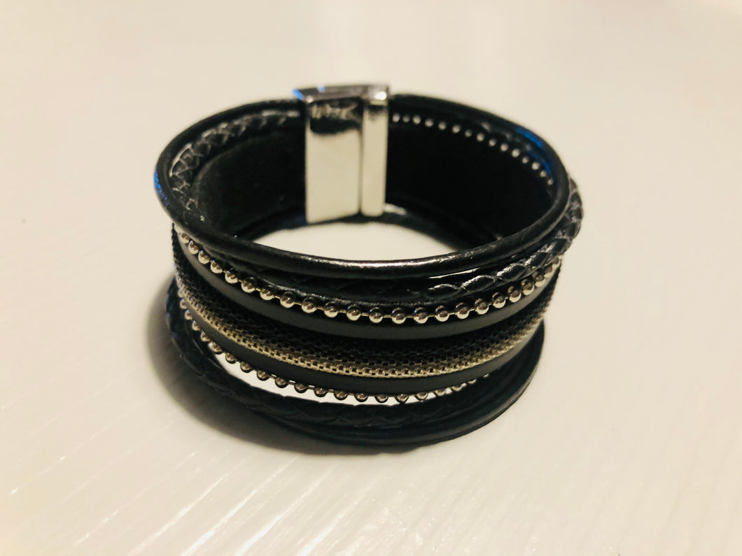 Multi strap leather/silver magnetic bracelet